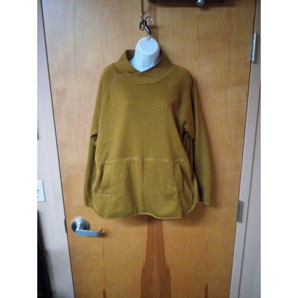 Women's Tek Gear On The Go Gear-XL Brown Pullover Long Sleeve Top